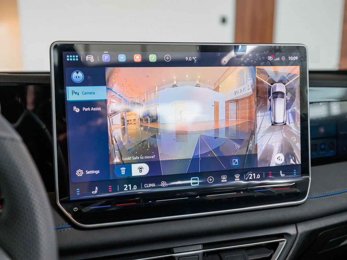 Volkswagen Tiguan III (China Market) L Pro 2.0 AMT (220 л.с.) 4WD