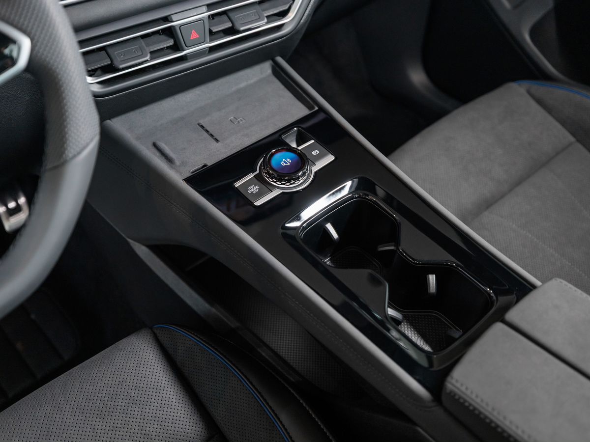 Volkswagen Tiguan III (China Market) L Pro 2.0 AMT (220 л.с.) 4WD