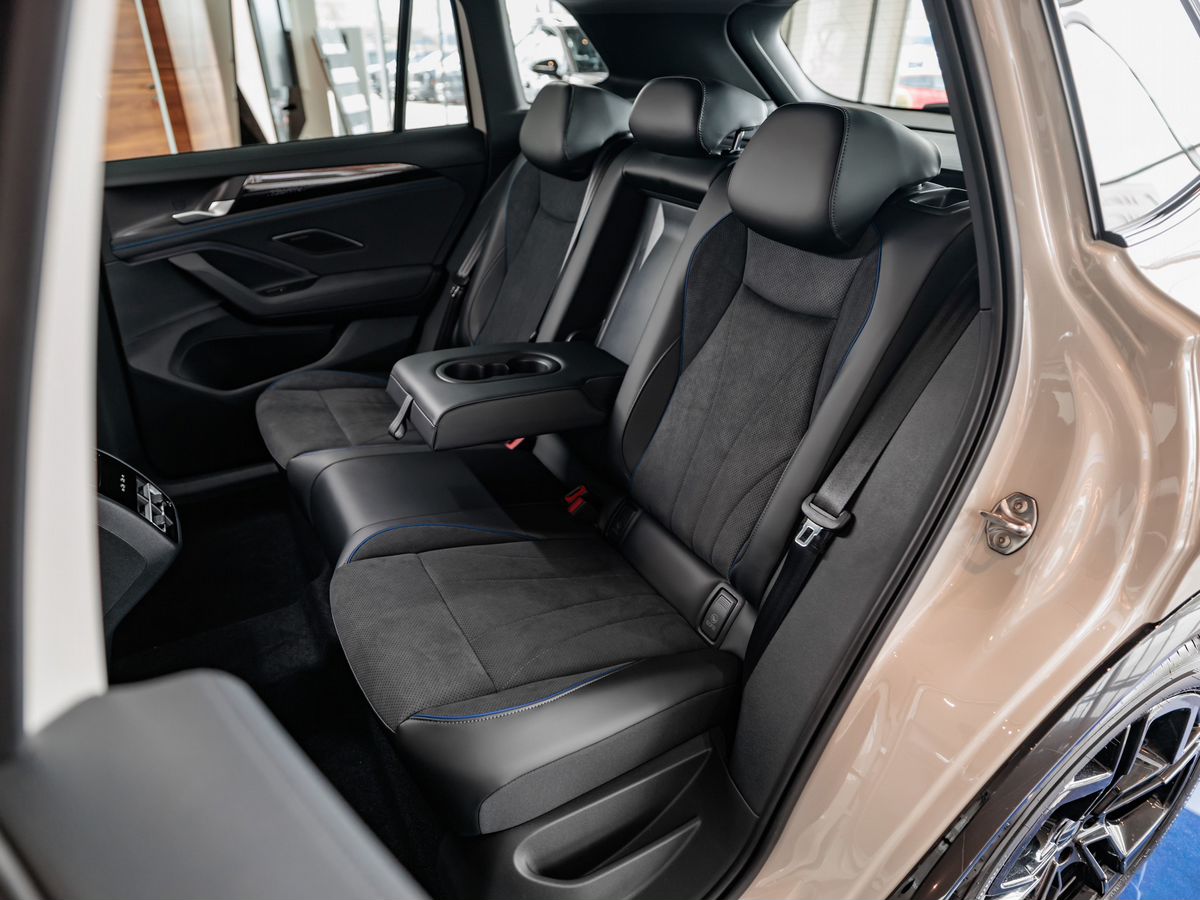 Volkswagen Tiguan III (China Market) L Pro 2.0 AMT (220 л.с.) 4WD