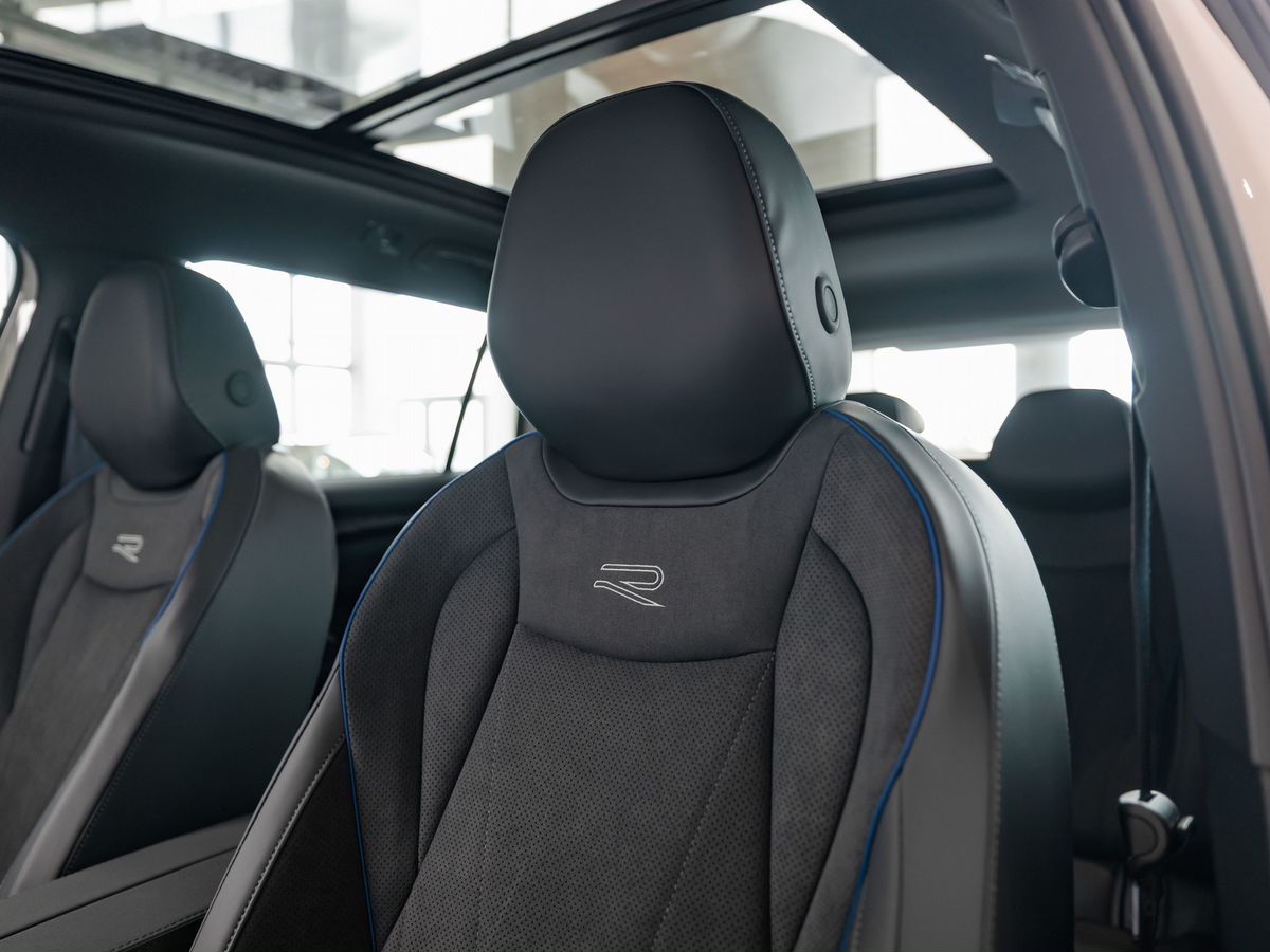 Volkswagen Tiguan III (China Market) L Pro 2.0 AMT (220 л.с.) 4WD