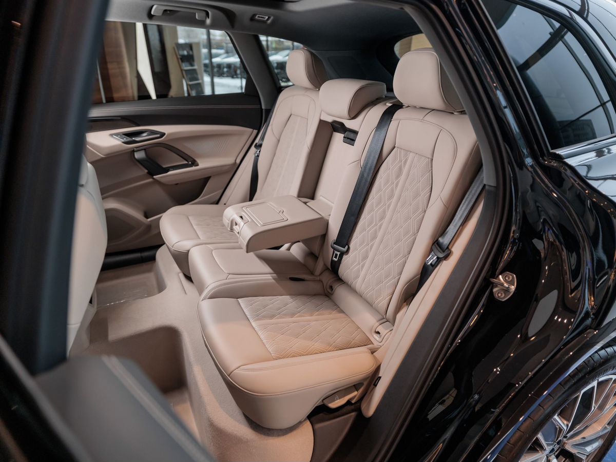 Audi Q5 III (GU) L 2.0 AMT (204 л.с.) 4WD