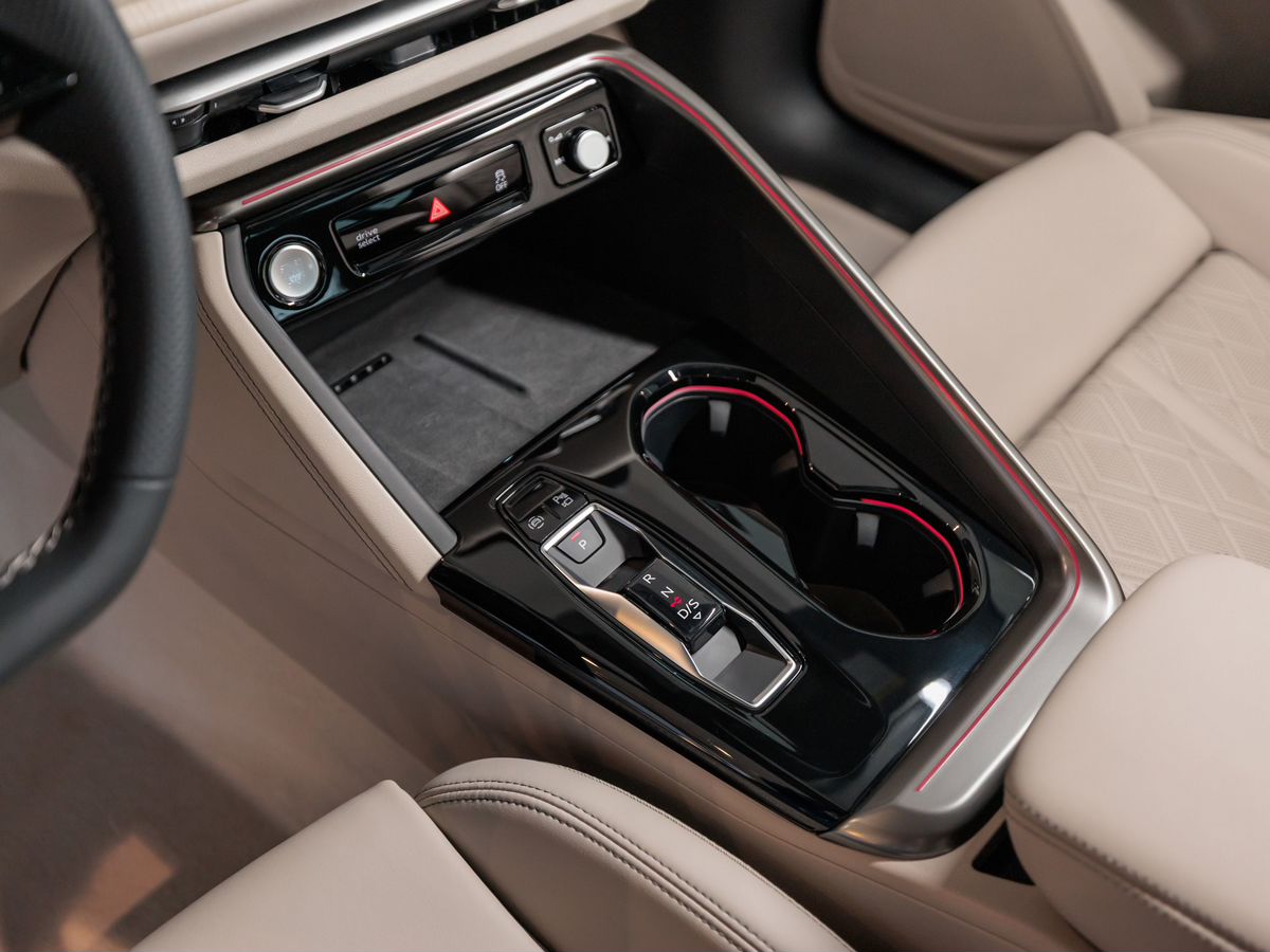 Audi Q5 III (GU) L 2.0 AMT (204 л.с.) 4WD