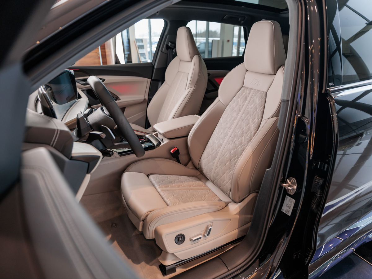 Audi Q5 III (GU) L 2.0 AMT (204 л.с.) 4WD