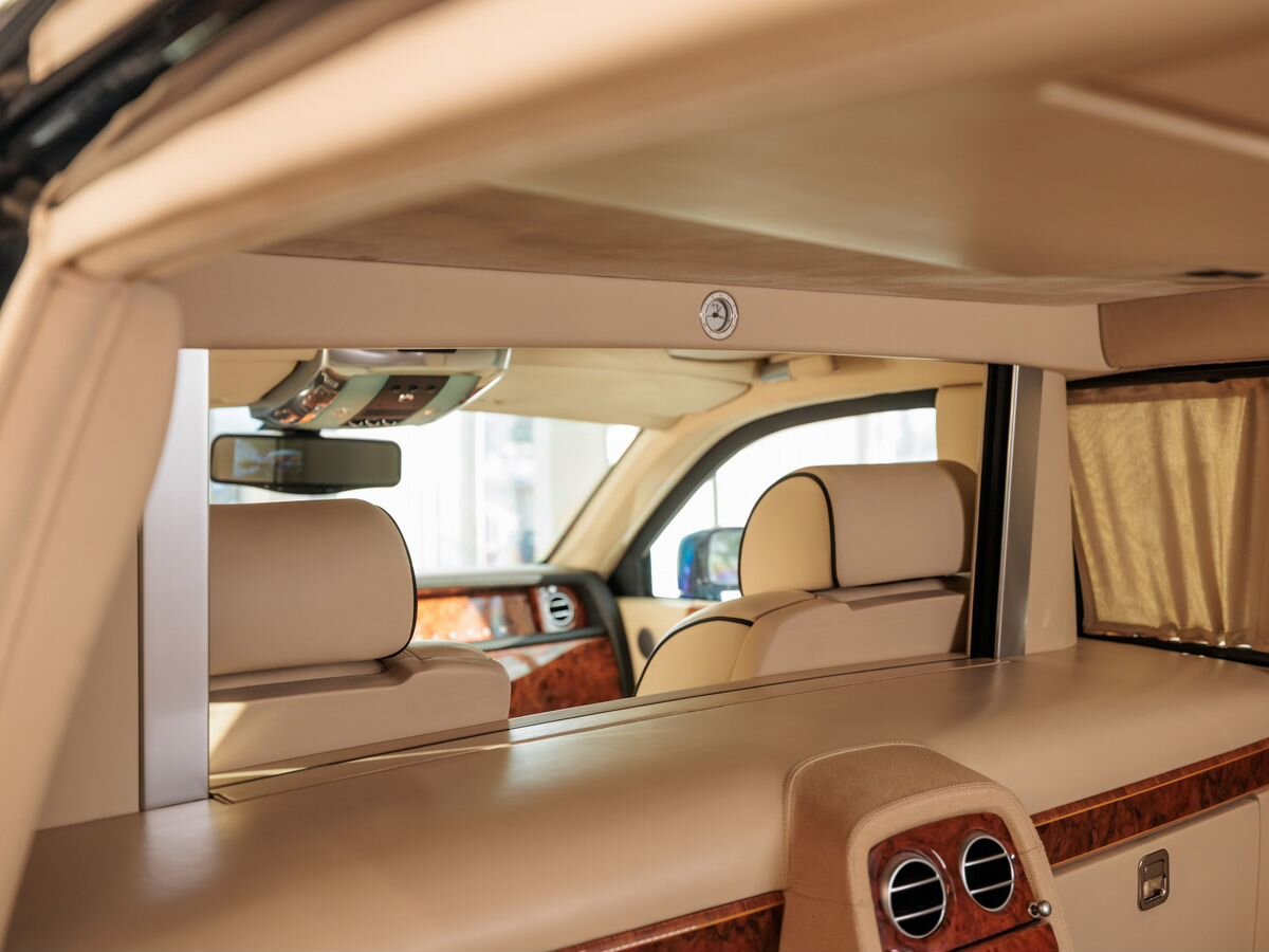 Rolls-Royce Phantom VII Long 6.8 AT (460 л.с.)