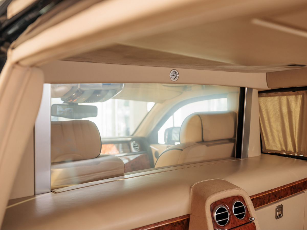 Rolls-Royce Phantom VII Long 6.8 AT (460 л.с.)