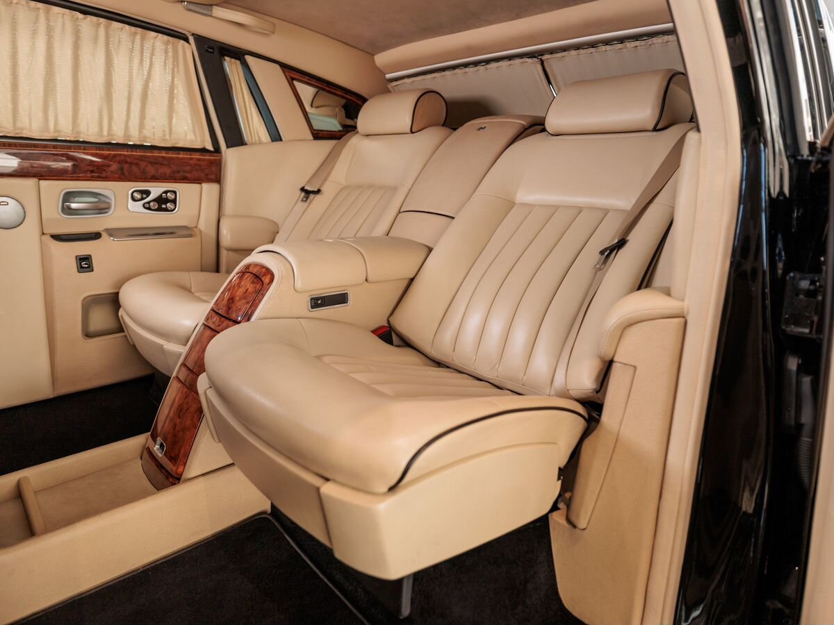 Rolls-Royce Phantom VII Long 6.8 AT (460 л.с.)