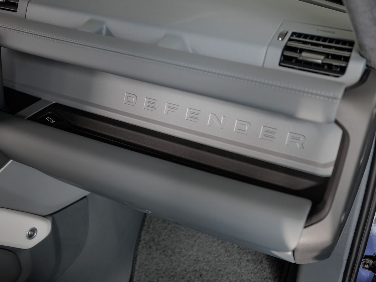 Land Rover Defender II 110 3.0 AT (400 л.с.) 4WD