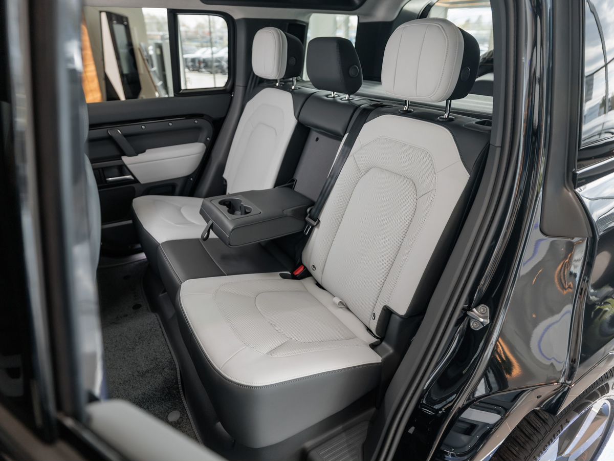 Land Rover Defender II 110 3.0 AT (400 л.с.) 4WD