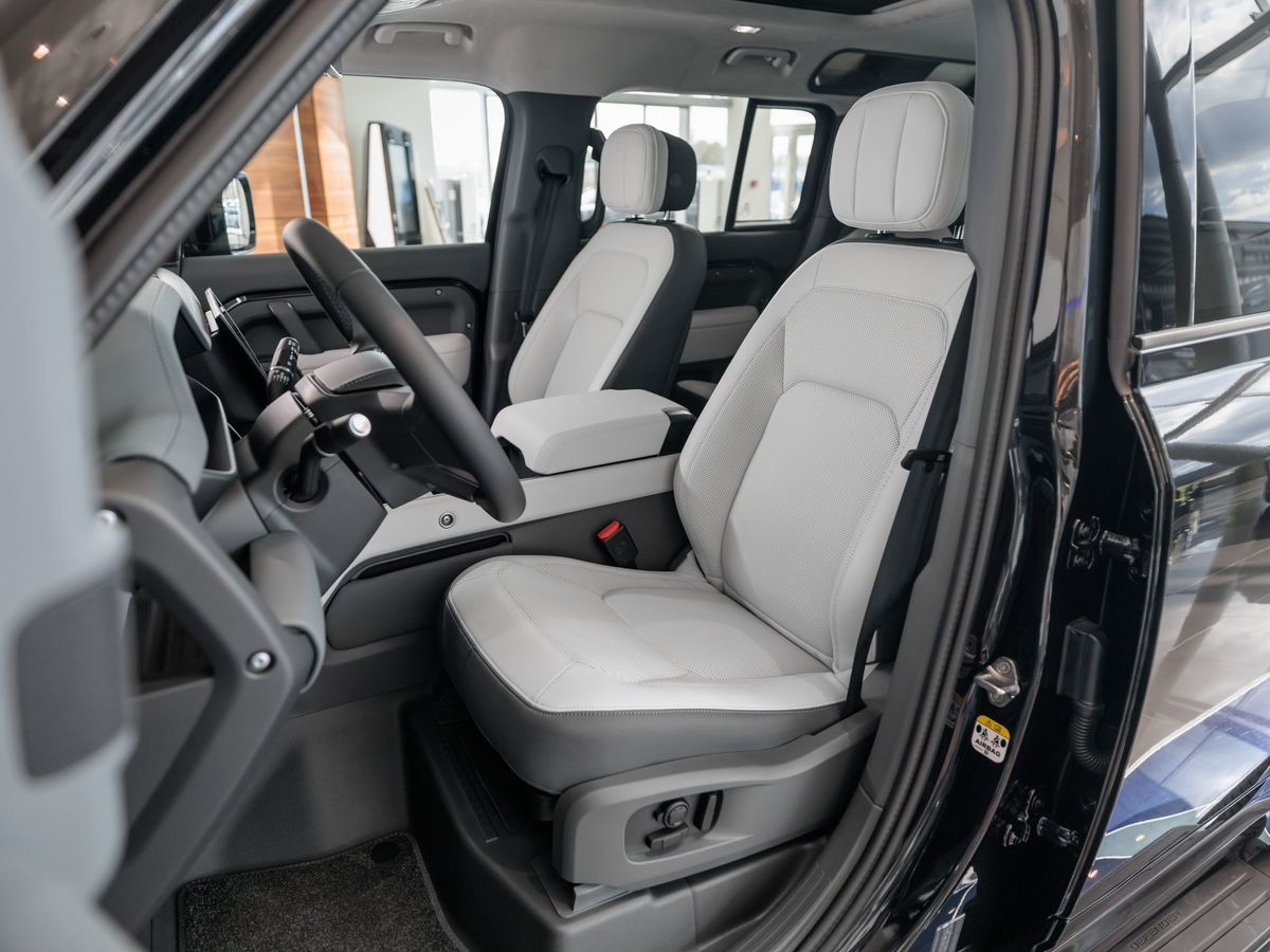 Land Rover Defender II 110 3.0 AT (400 л.с.) 4WD