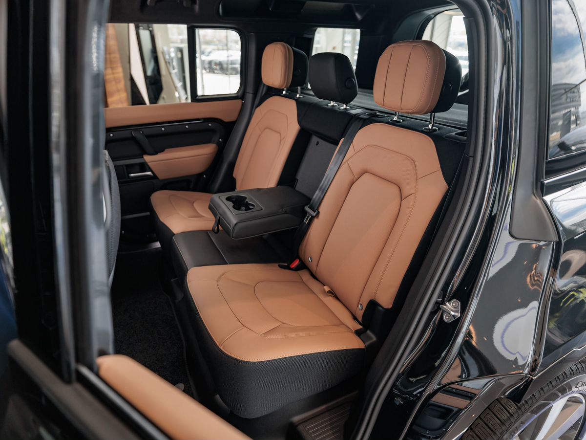 Land Rover Defender II 110 3.0 AT (400 л.с.) 4WD