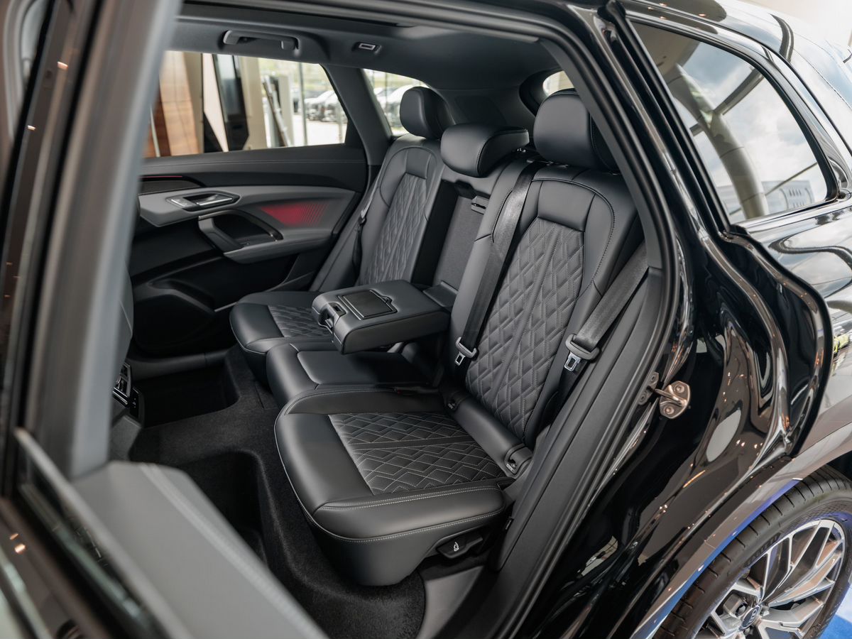 Audi Q5 III (GU) L 2.0 AMT (204 л.с.) 4WD