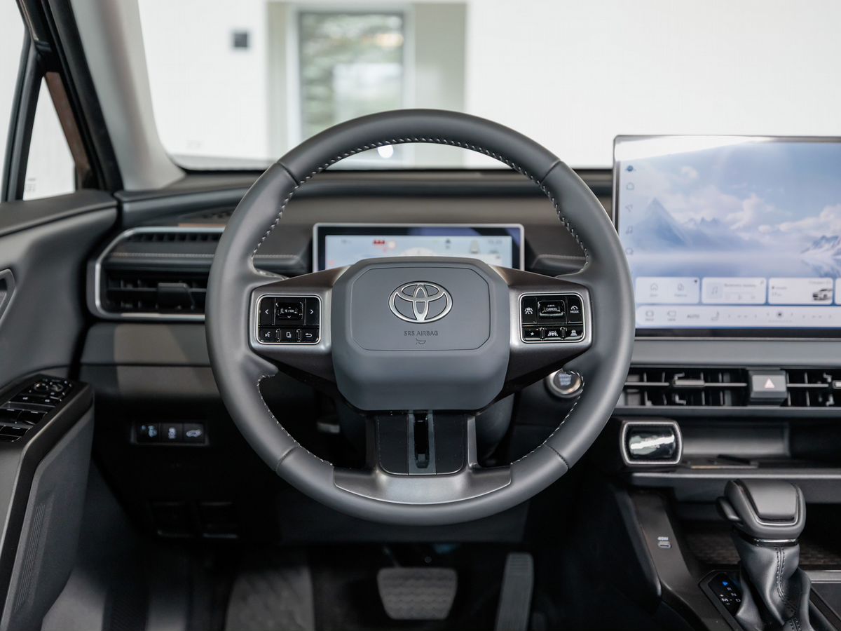 Toyota RAV4 VI (XA60) 2.0 CVT (171 л.с.) 4WD