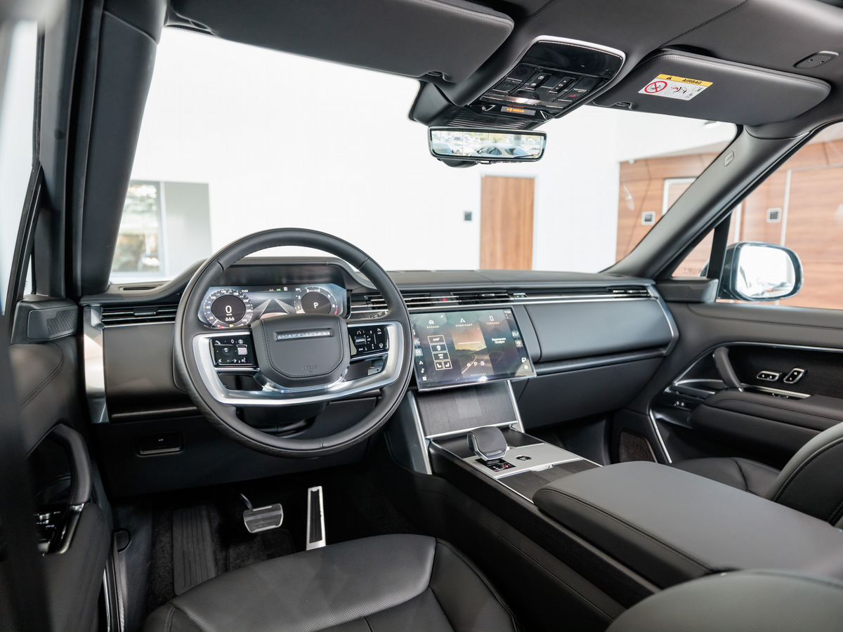 Land Rover Range Rover V P400 MHEV 3.0 AT (400 л.с.) 4WD