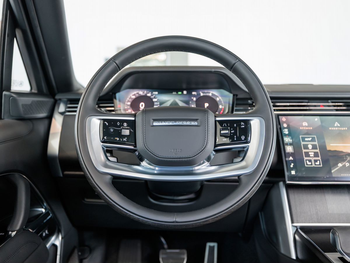 Land Rover Range Rover V P400 MHEV 3.0 AT (400 л.с.) 4WD