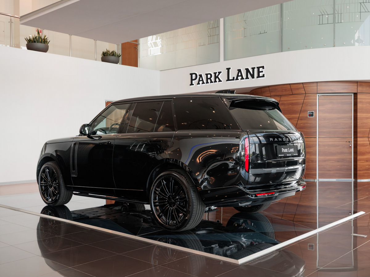 Land Rover Range Rover V P400 MHEV 3.0 AT (400 л.с.) 4WD