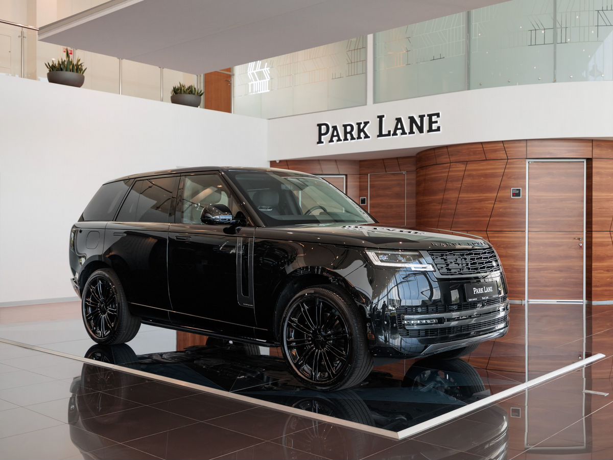 Land Rover Range Rover V P400 MHEV 3.0 AT (400 л.с.) 4WD