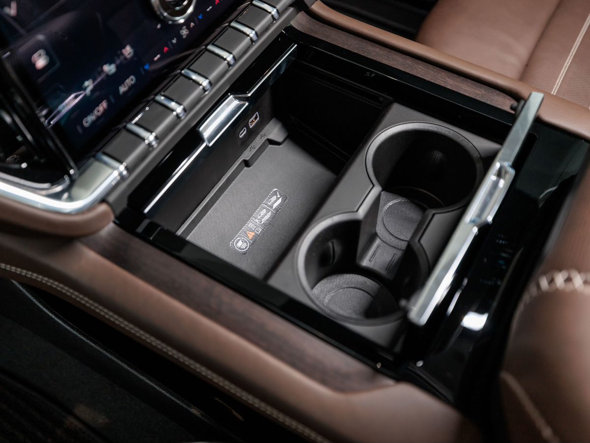 GMC Yukon V Рестайлинг XL 6.2 AT (420 л.с.) 4WD