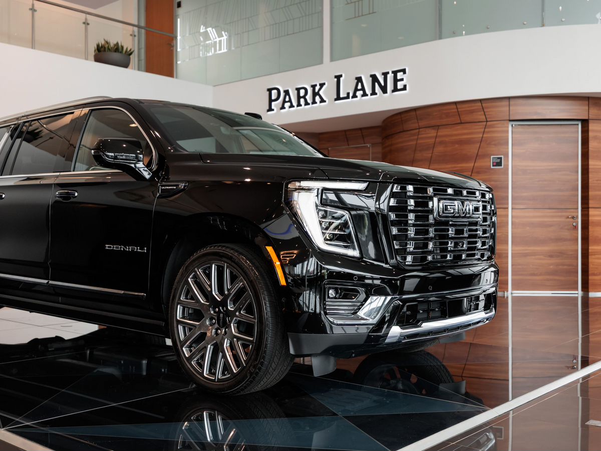 GMC Yukon V Рестайлинг XL 6.2 AT (420 л.с.) 4WD