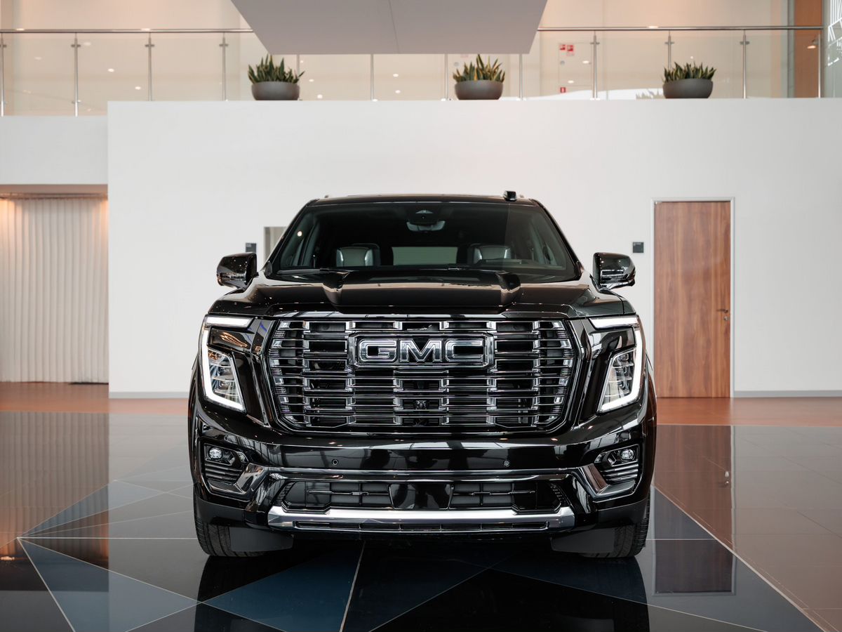 GMC Yukon V Рестайлинг XL 6.2 AT (420 л.с.) 4WD