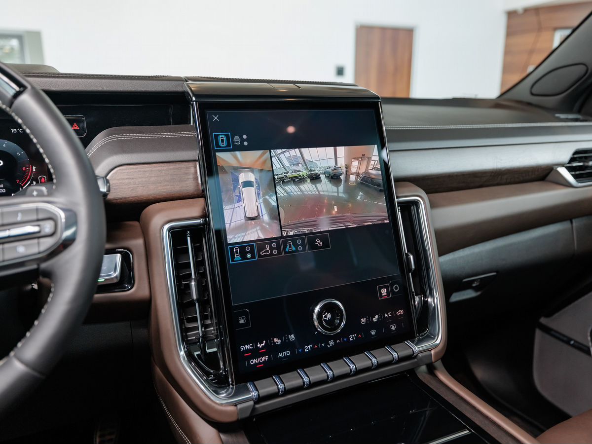 GMC Yukon V Рестайлинг XL 6.2 AT (420 л.с.) 4WD