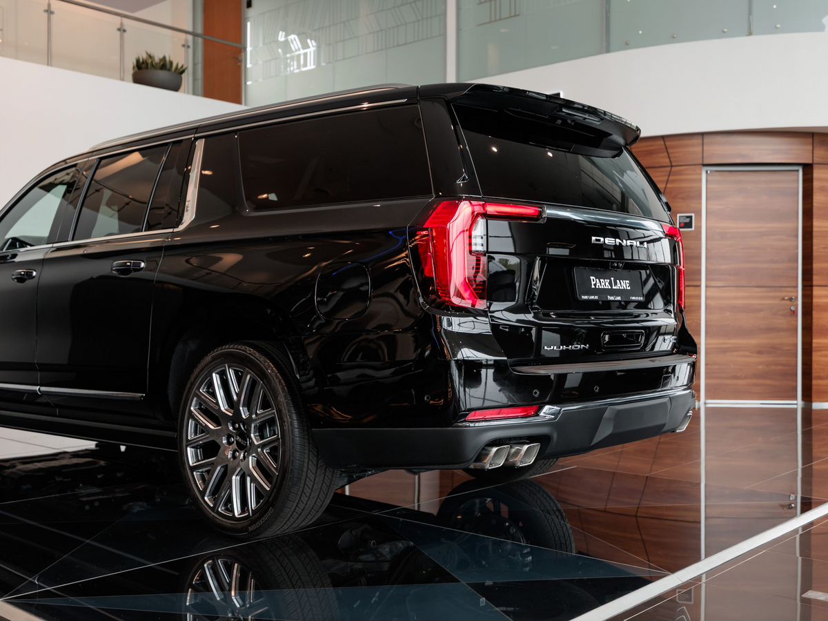 GMC Yukon V Рестайлинг XL 6.2 AT (420 л.с.) 4WD