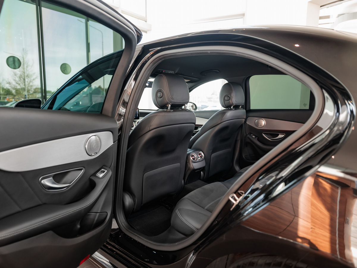 Mercedes-Benz C-Класс IV (W205) Рестайлинг 180 1.5 AT (150 л.с.)