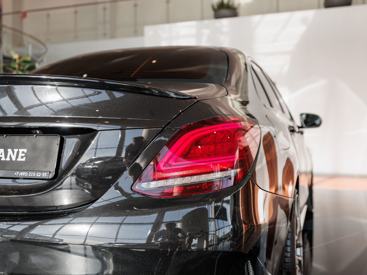 Mercedes-Benz C-Класс IV (W205) Рестайлинг 180 1.5 AT (150 л.с.)