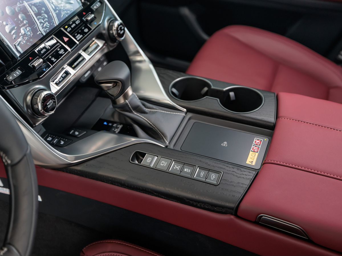 Lexus LX IV 500d 3.4d AT (299 л.с.) 4WD
