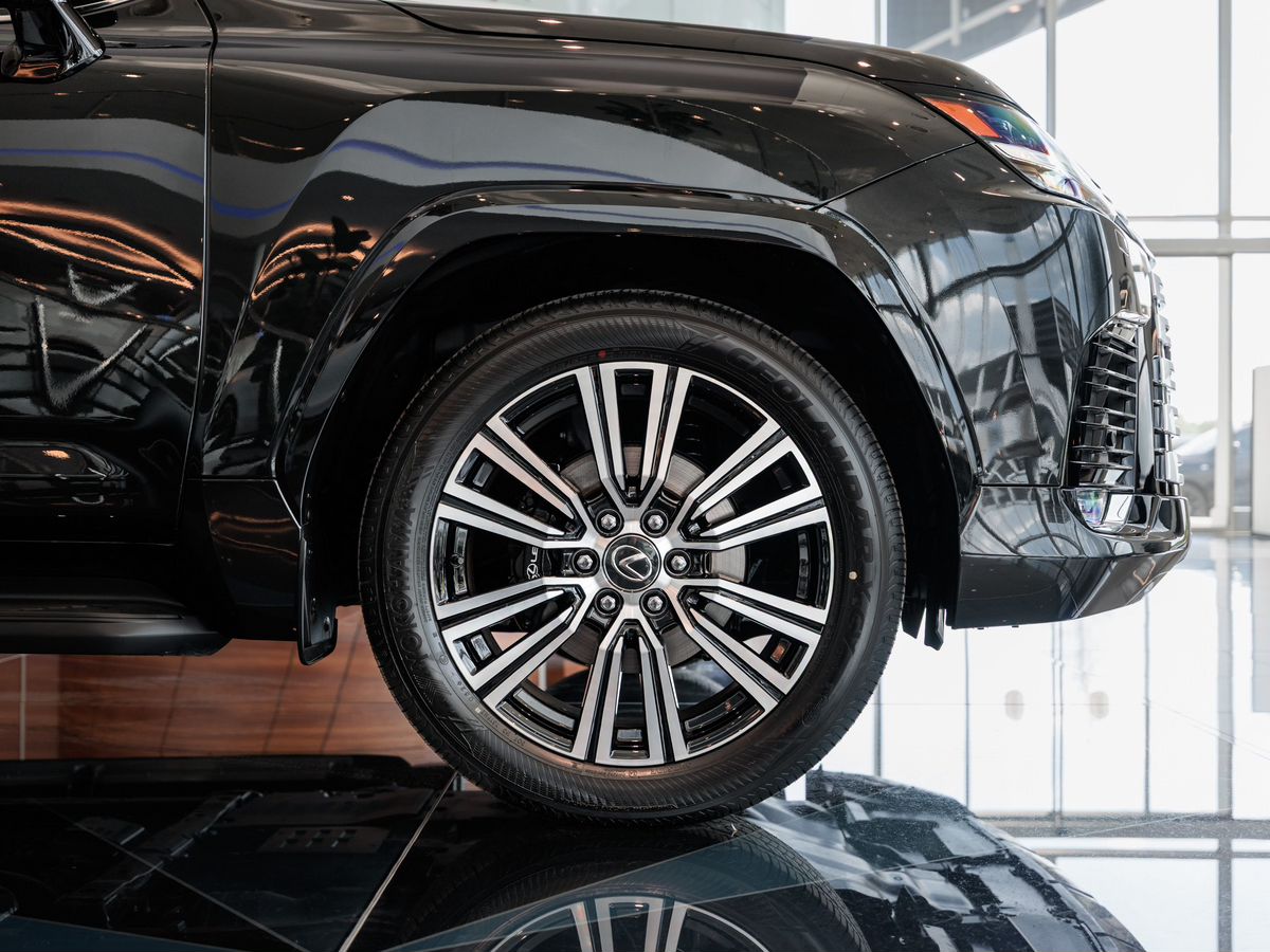 Lexus LX IV 500d 3.4d AT (299 л.с.) 4WD