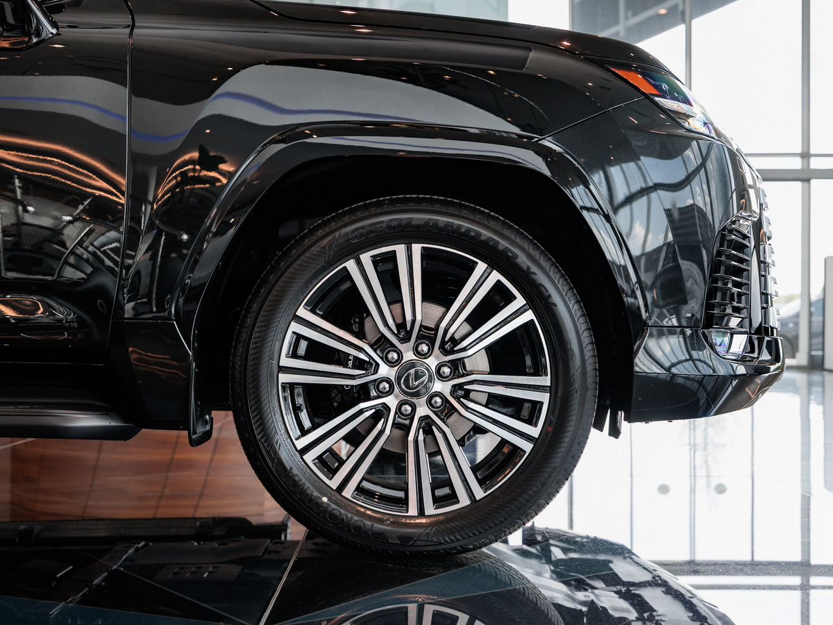 Lexus LX IV 500d 3.4d AT (299 л.с.) 4WD