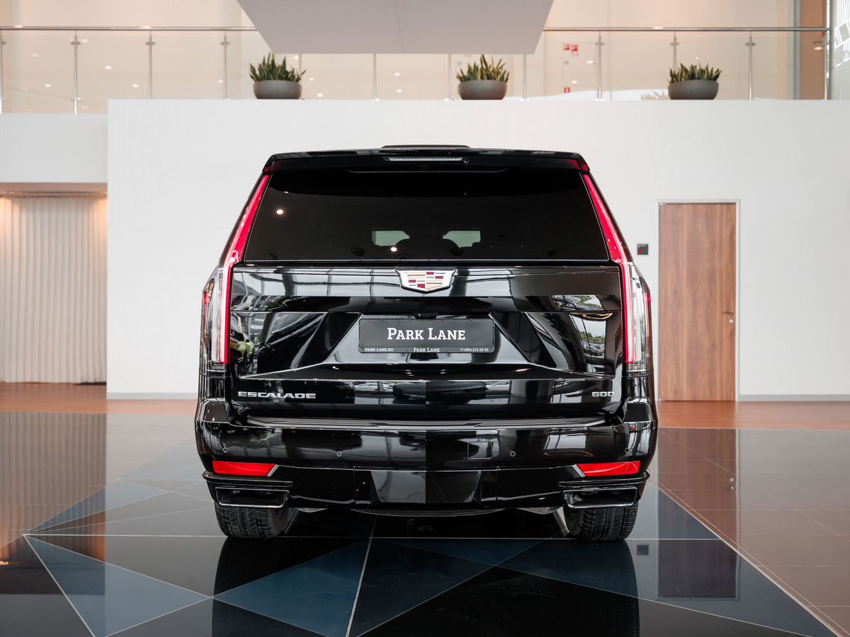 Cadillac Escalade V ESV 6.2 AT (416 л.с.) 4WD