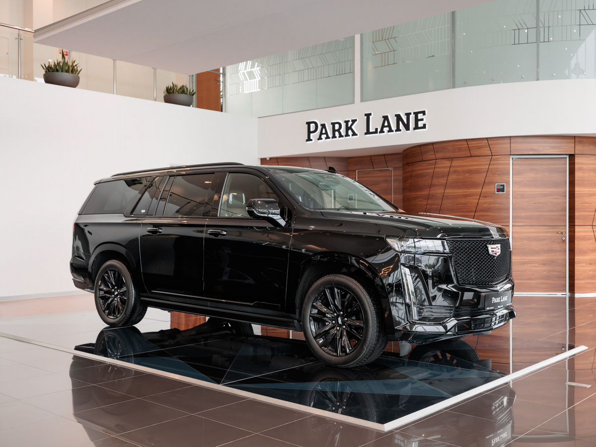 Cadillac Escalade V ESV 6.2 AT (416 л.с.) 4WD