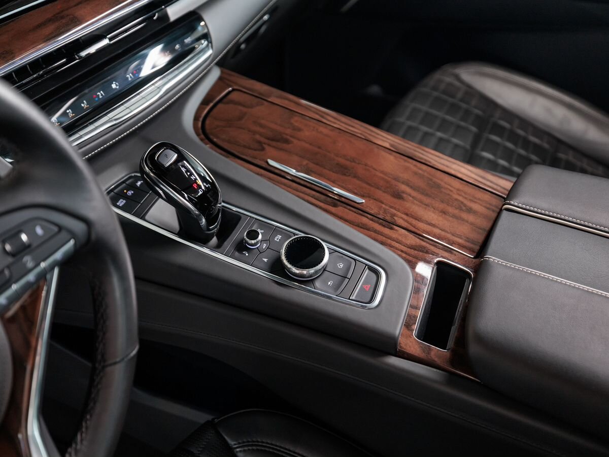 Cadillac Escalade V ESV 6.2 AT (416 л.с.) 4WD