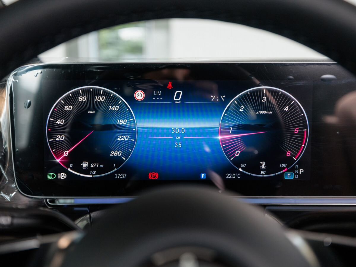 Mercedes-Benz V-Класс III (W447) Рестайлинг 2 300 d экстра длинный 2.0d AT (237 л.с.) 4WD