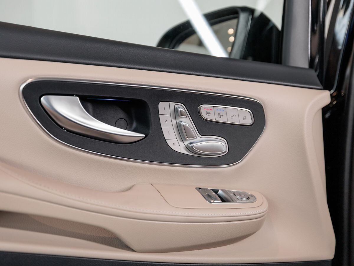 Mercedes-Benz V-Класс III (W447) Рестайлинг 2 300 d экстра длинный 2.0d AT (237 л.с.) 4WD