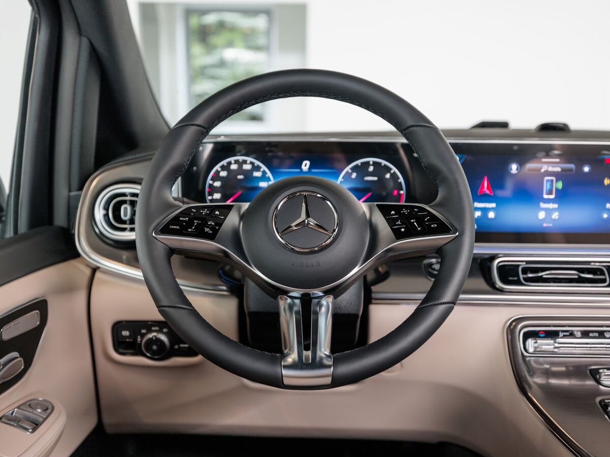 Mercedes-Benz V-Класс III (W447) Рестайлинг 2 300 d экстра длинный 2.0d AT (237 л.с.) 4WD