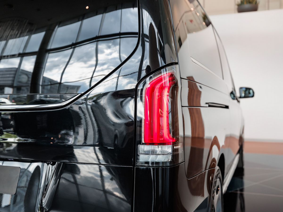 Mercedes-Benz V-Класс III (W447) Рестайлинг 2 300 d экстра длинный 2.0d AT (237 л.с.) 4WD