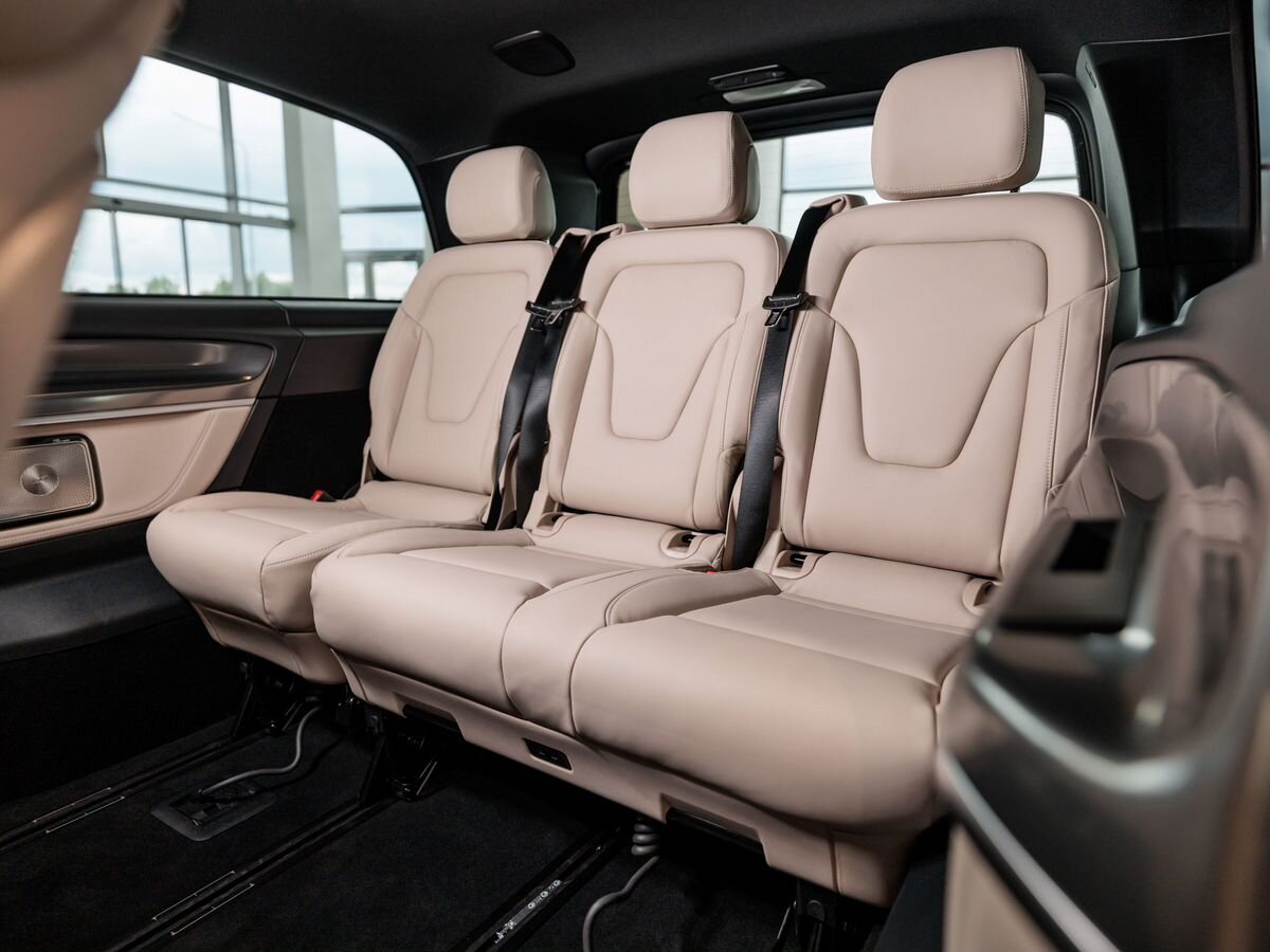 Mercedes-Benz V-Класс III (W447) Рестайлинг 2 300 d экстра длинный 2.0d AT (237 л.с.) 4WD