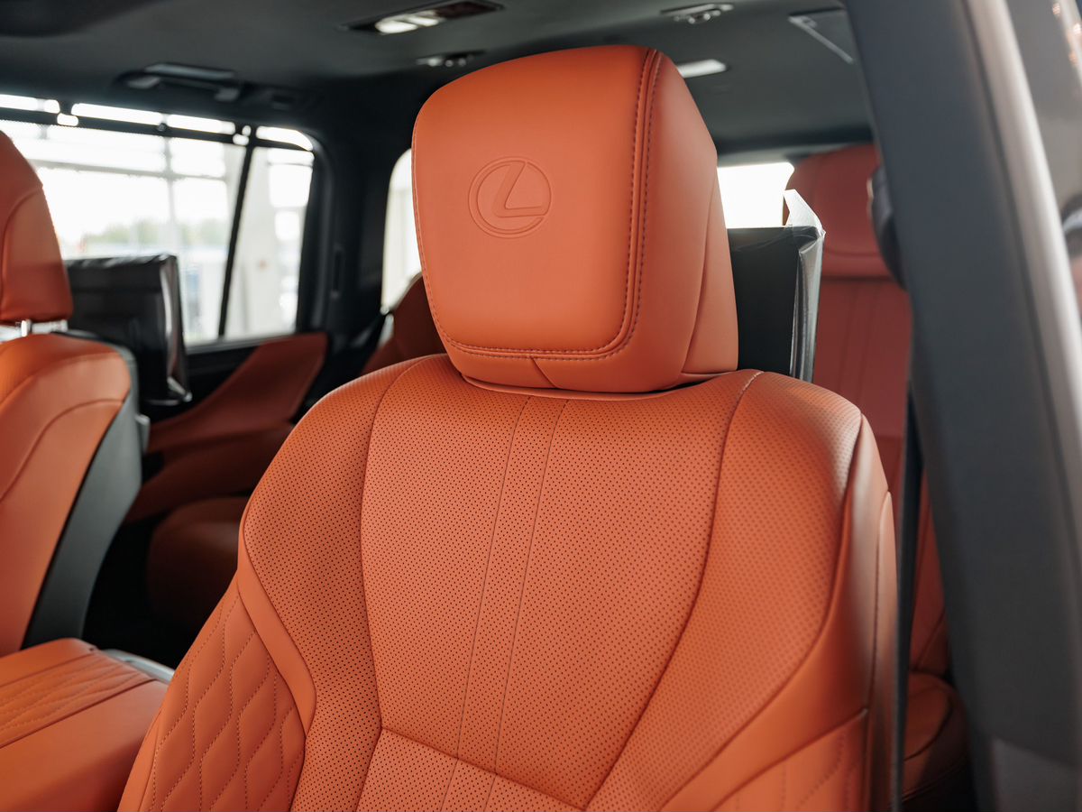 Lexus LX IV 600 3.4 AT (415 л.с.) 4WD