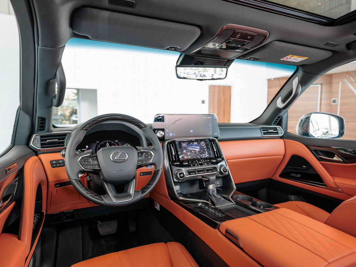 Lexus LX IV 600 3.4 AT (415 л.с.) 4WD
