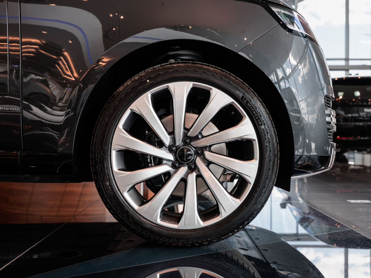 Land Rover Range Rover V D350 MHEV 3.0d AT (350 л.с.) 4WD