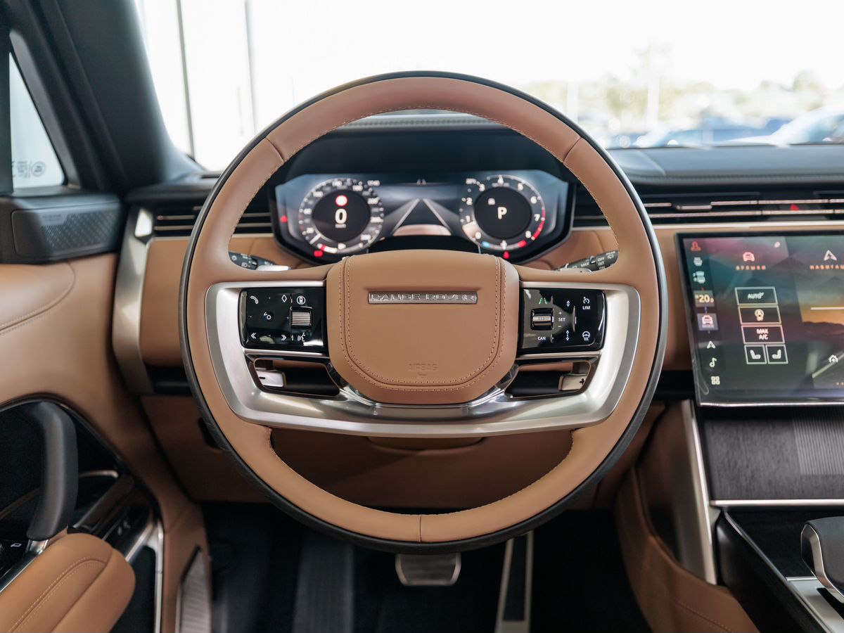 Land Rover Range Rover V P530 MHEV 4.4 AT (530 л.с.) 4WD