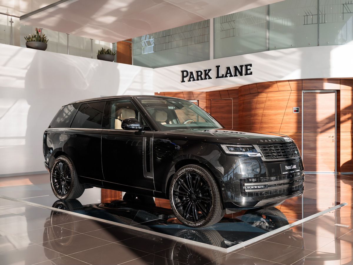Land Rover Range Rover V P530 MHEV 4.4 AT (530 л.с.) 4WD