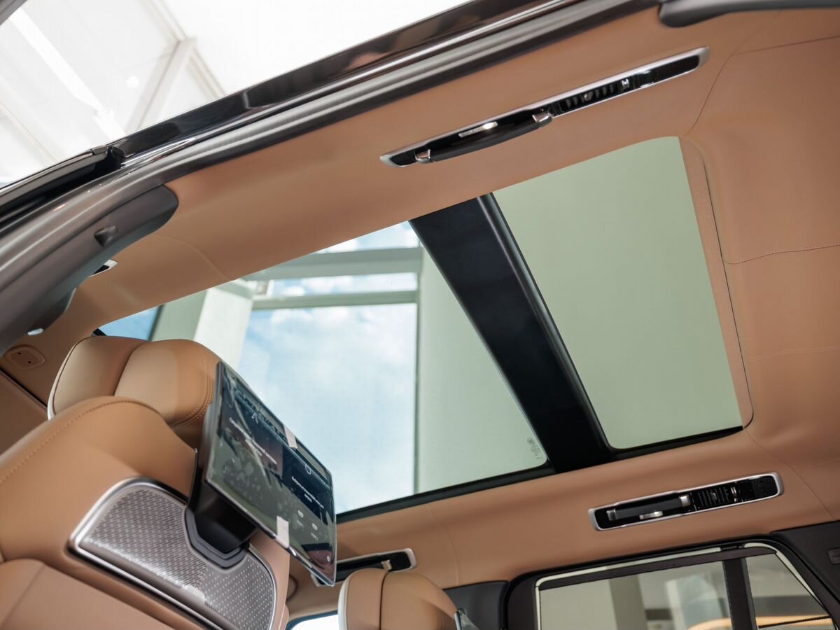 Land Rover Range Rover V P530 MHEV 4.4 AT (530 л.с.) 4WD
