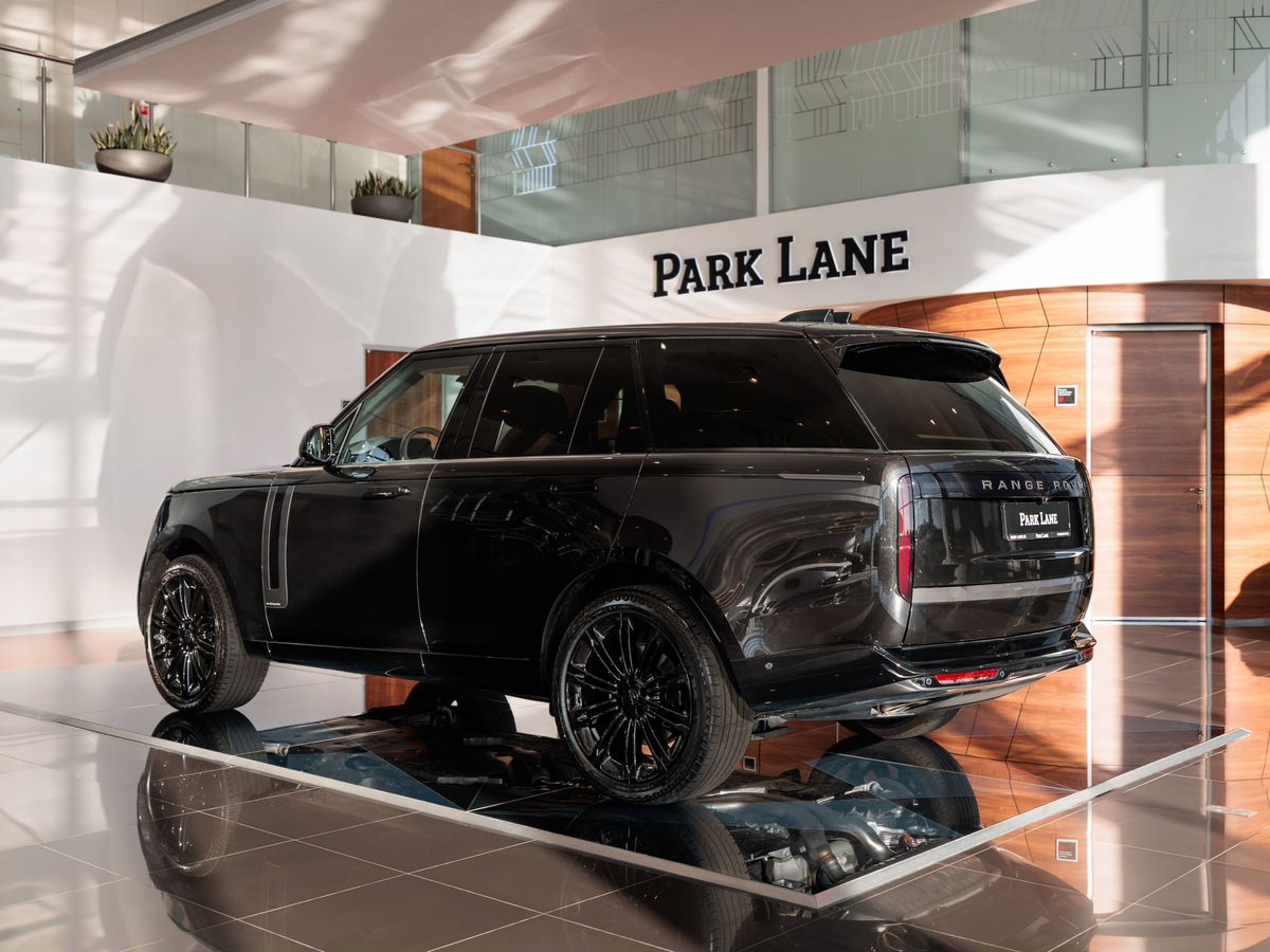 Land Rover Range Rover V P530 MHEV 4.4 AT (530 л.с.) 4WD