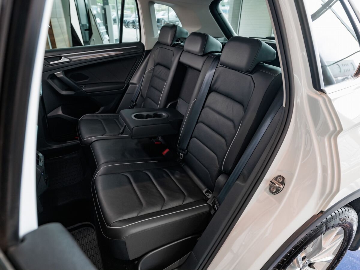 Volkswagen Tiguan — фото 22