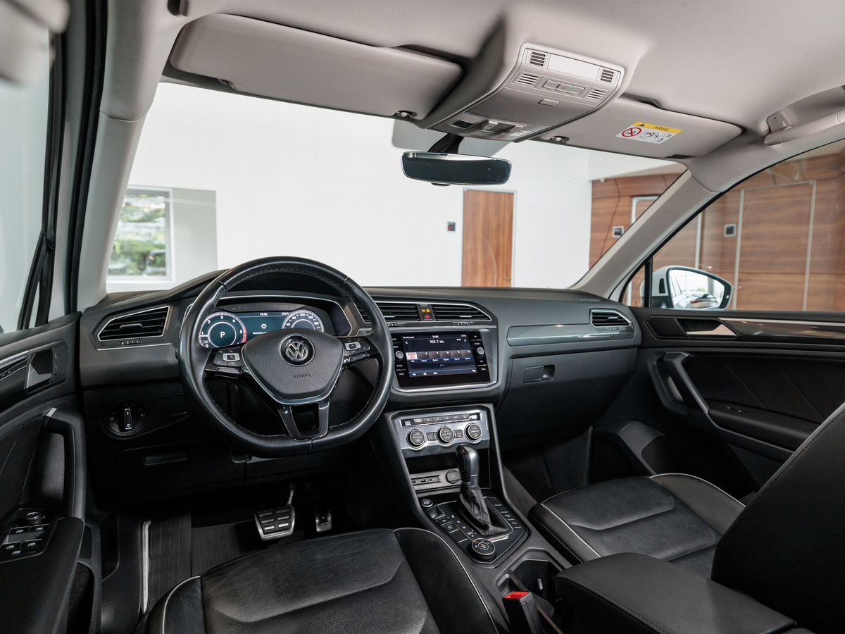 Volkswagen Tiguan — фото 9