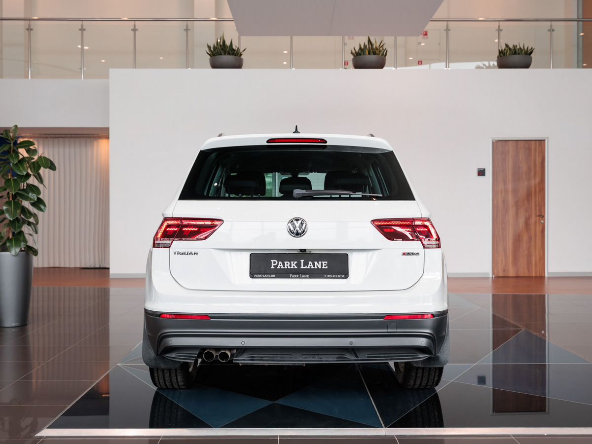Volkswagen Tiguan — фото 4