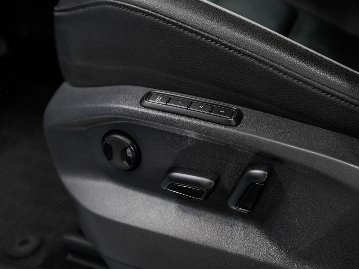 Volkswagen Tiguan — фото 18