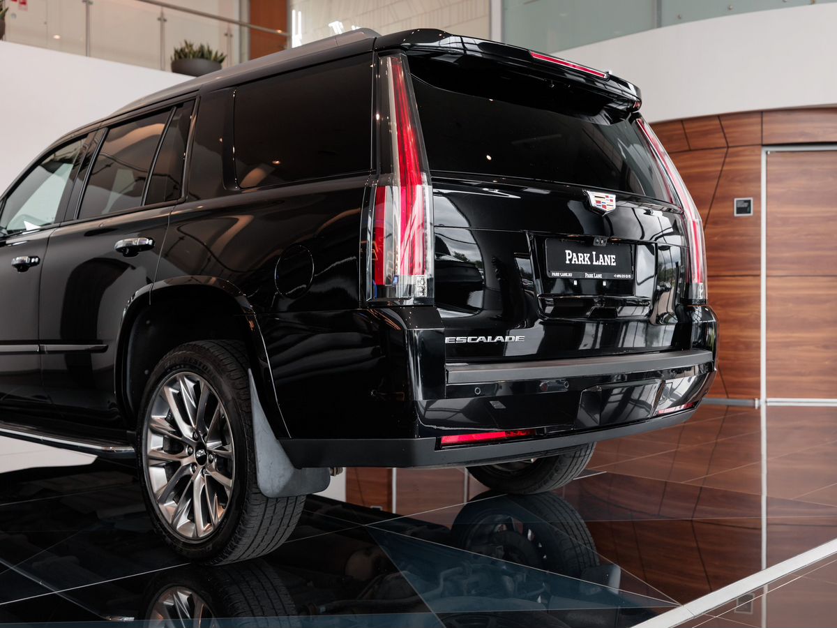 Cadillac Escalade IV 6.2 AT (426 л.с.) 4WD